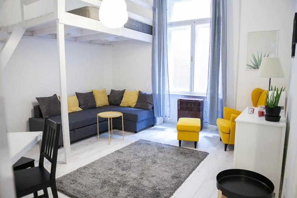Central 30M2 A/C Apartment, 3 Min From Ny Cafe Budapest Esterno foto