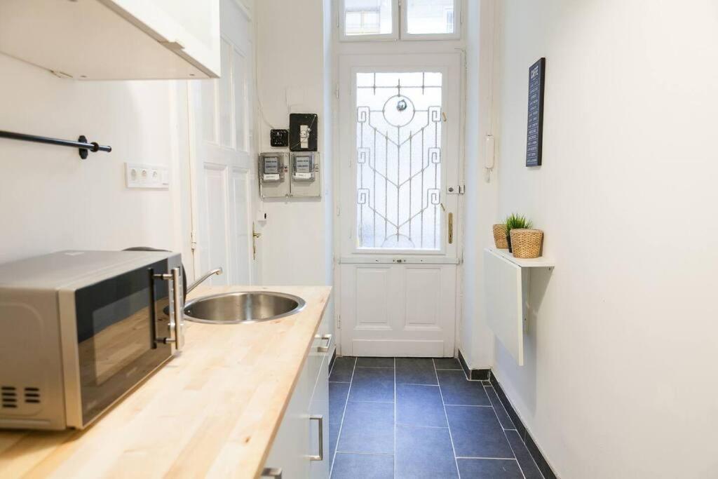 Central 30M2 A/C Apartment, 3 Min From Ny Cafe Budapest Esterno foto